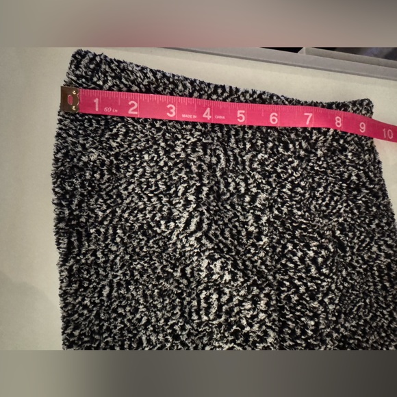 Sonoma black and white fuzzy pants - Picture 4 of 6